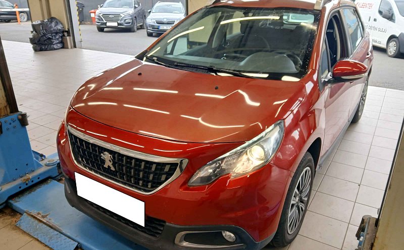 Peugeot 2008 1.2i 