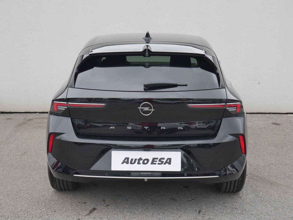 Opel Astra 1.2PT Elegance
