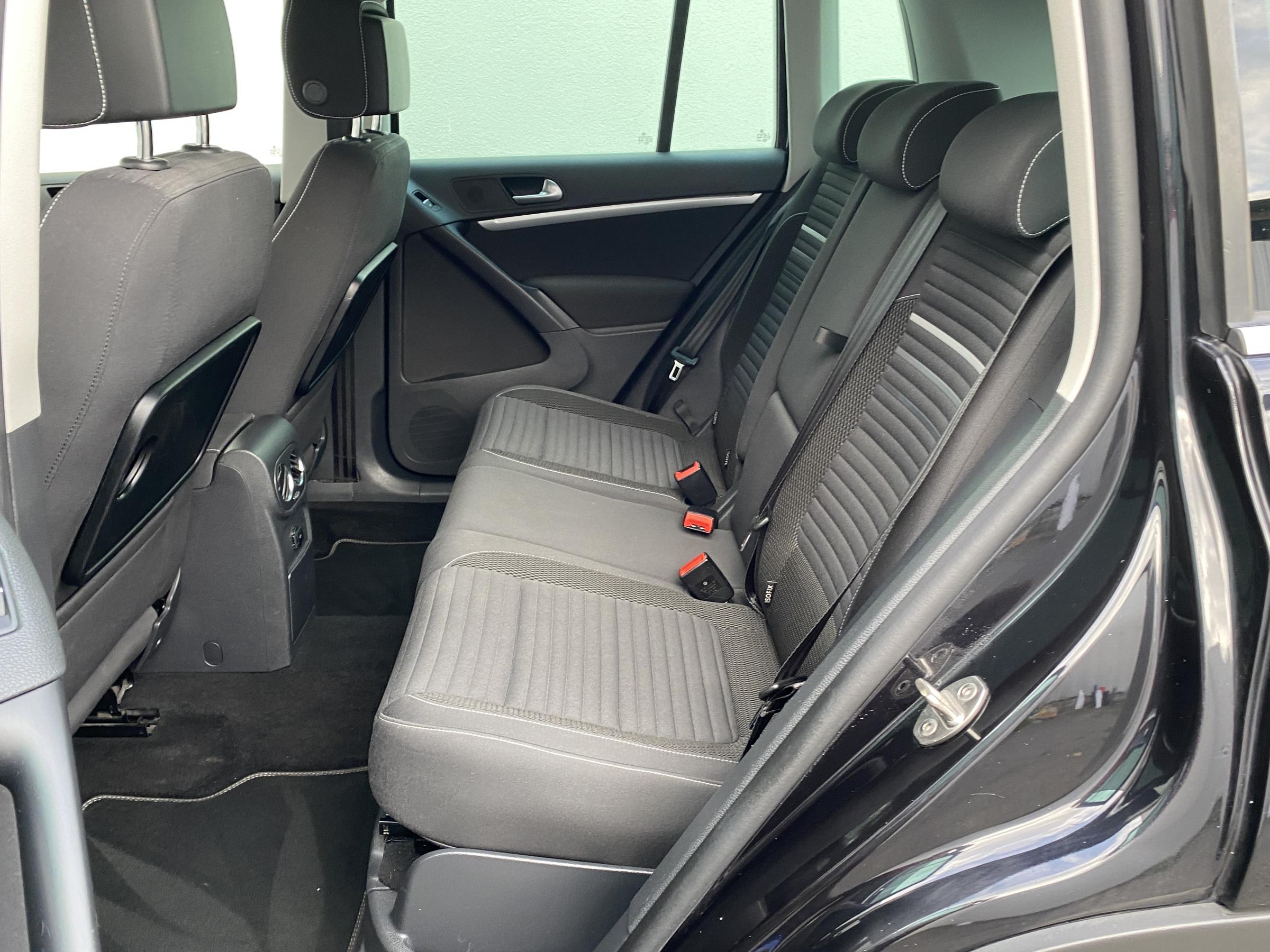 Volkswagen Tiguan, 2014 - pohled č. 10