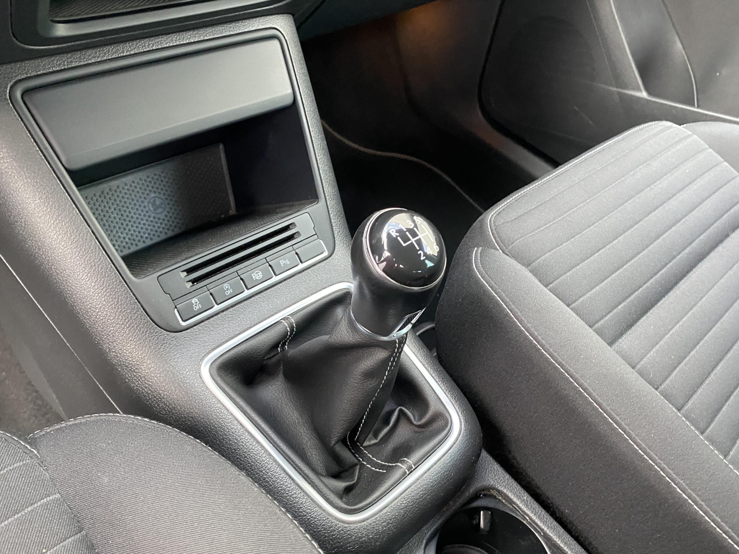 Volkswagen Tiguan, 2014 - pohled č. 16