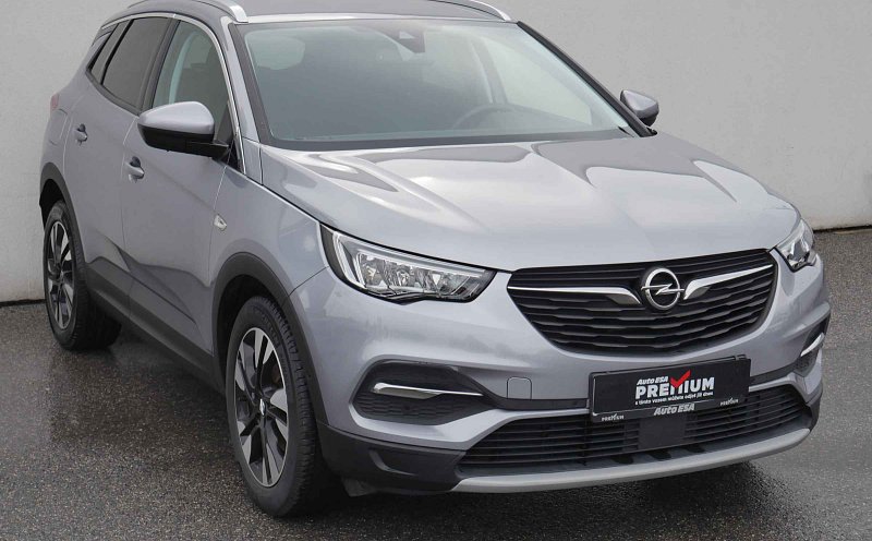 Opel Grandland X 1.2 PT Innovation