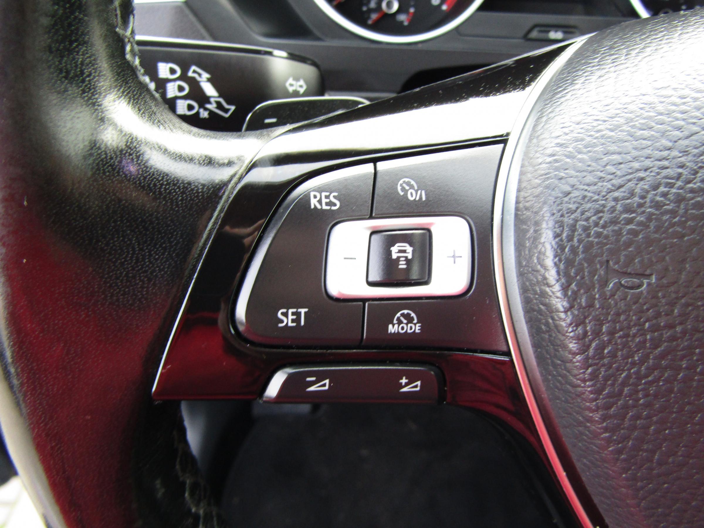 Volkswagen Tiguan, 2016 - pohled č. 12