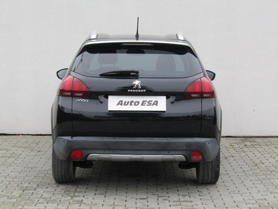 Peugeot 2008 1.2PT Allure