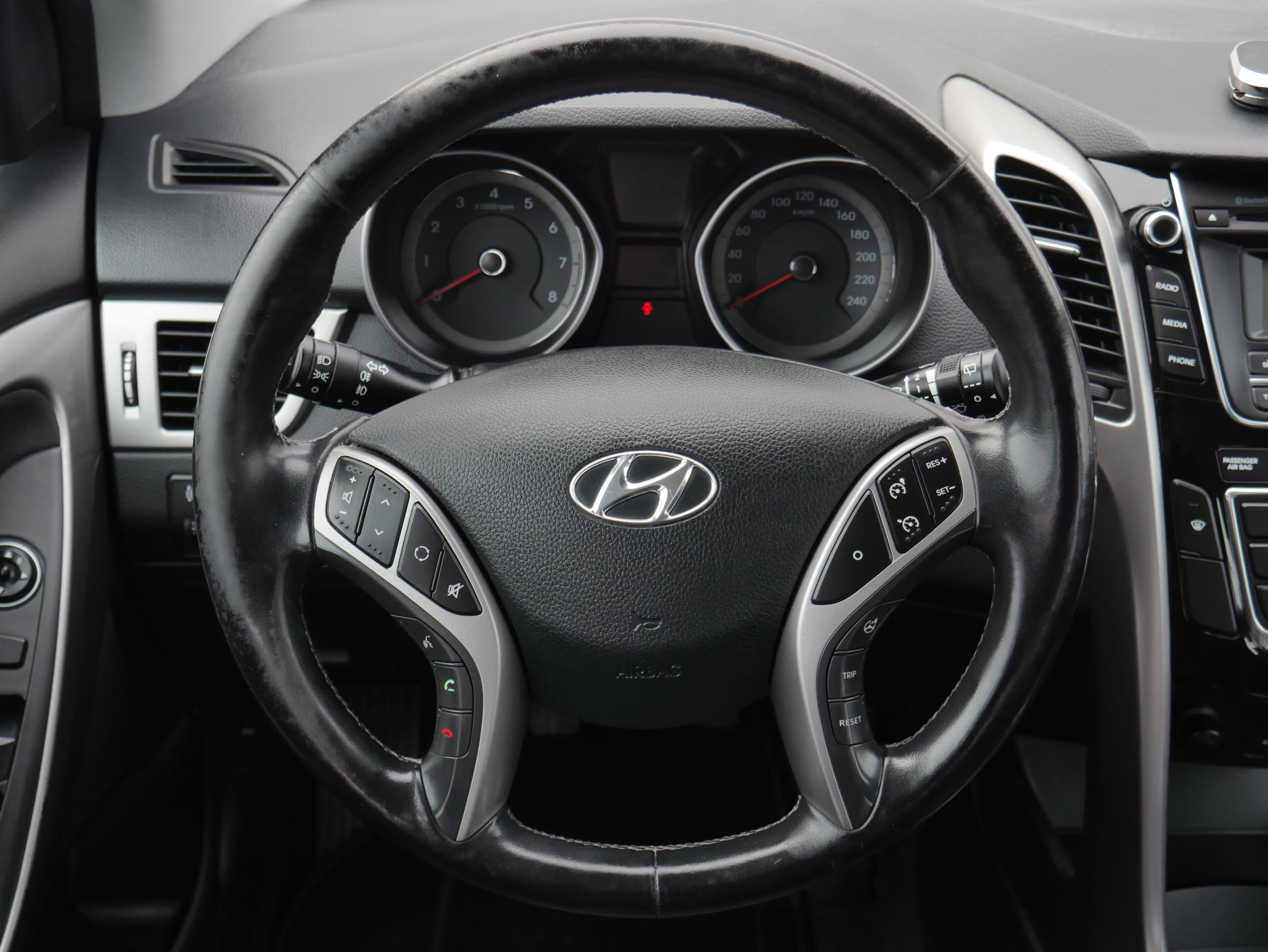 Hyundai i30, 2015 - pohled č. 11