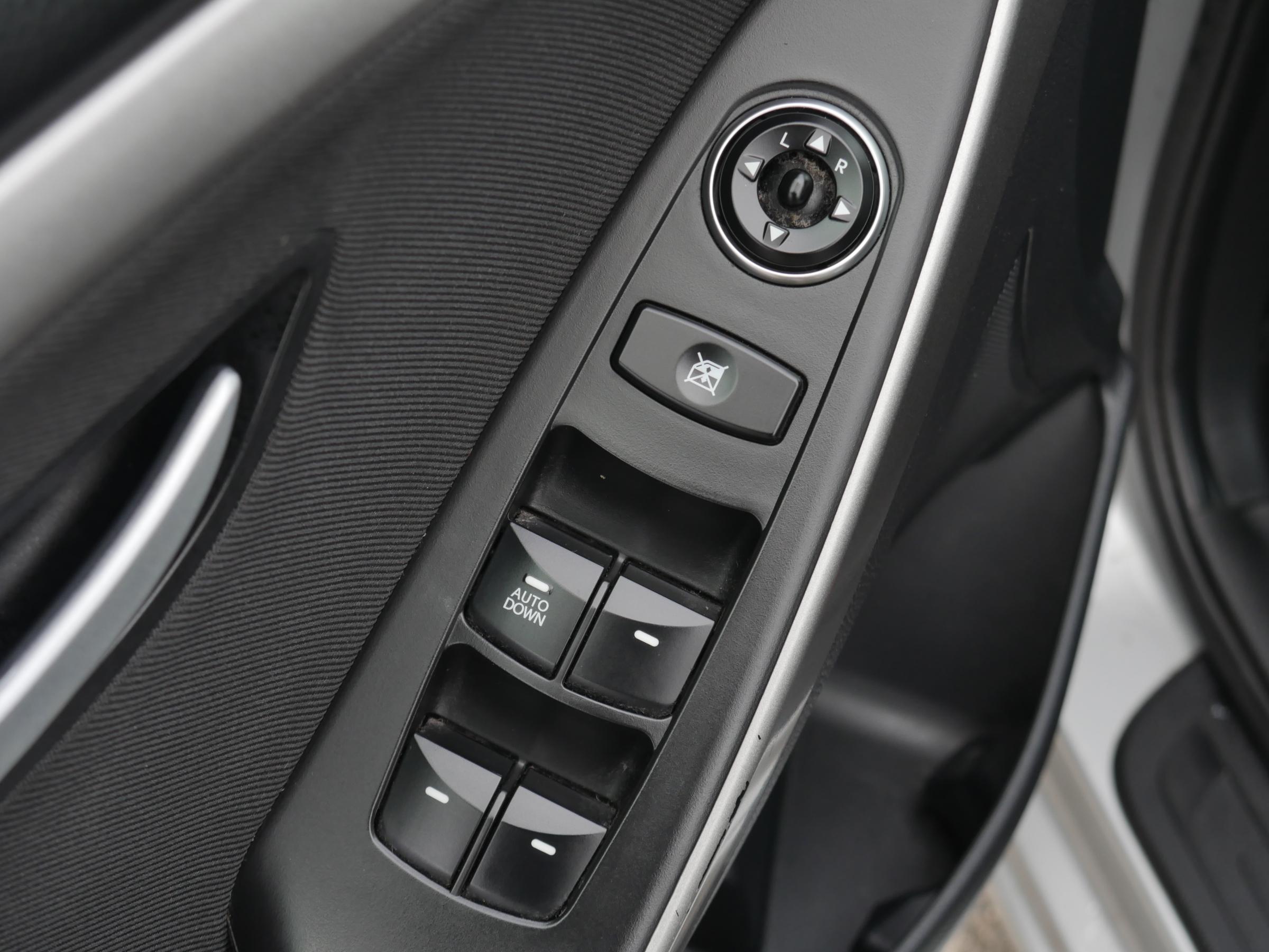 Hyundai i30, 2015 - pohled č. 17