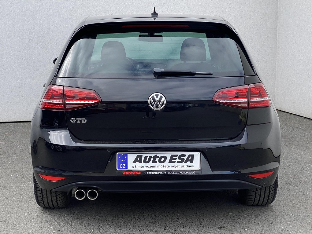 Volkswagen Golf 2.0 TDi 