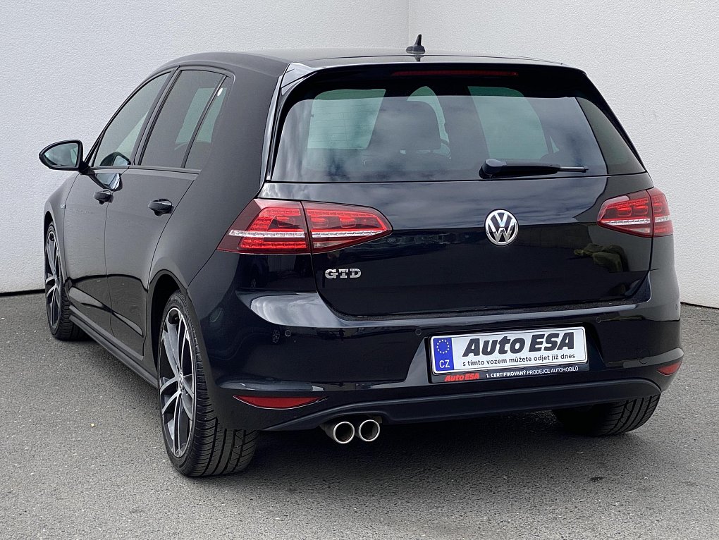 Volkswagen Golf 2.0 TDi 