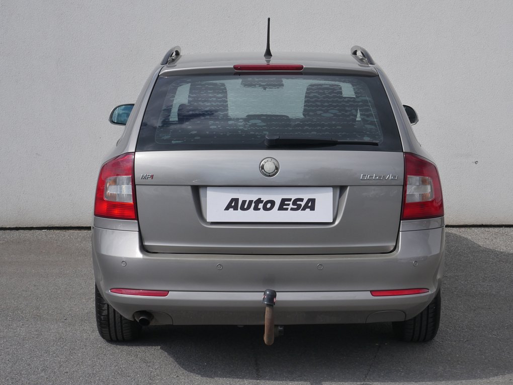 Škoda Octavia II 1.6 MPi Ambiente
