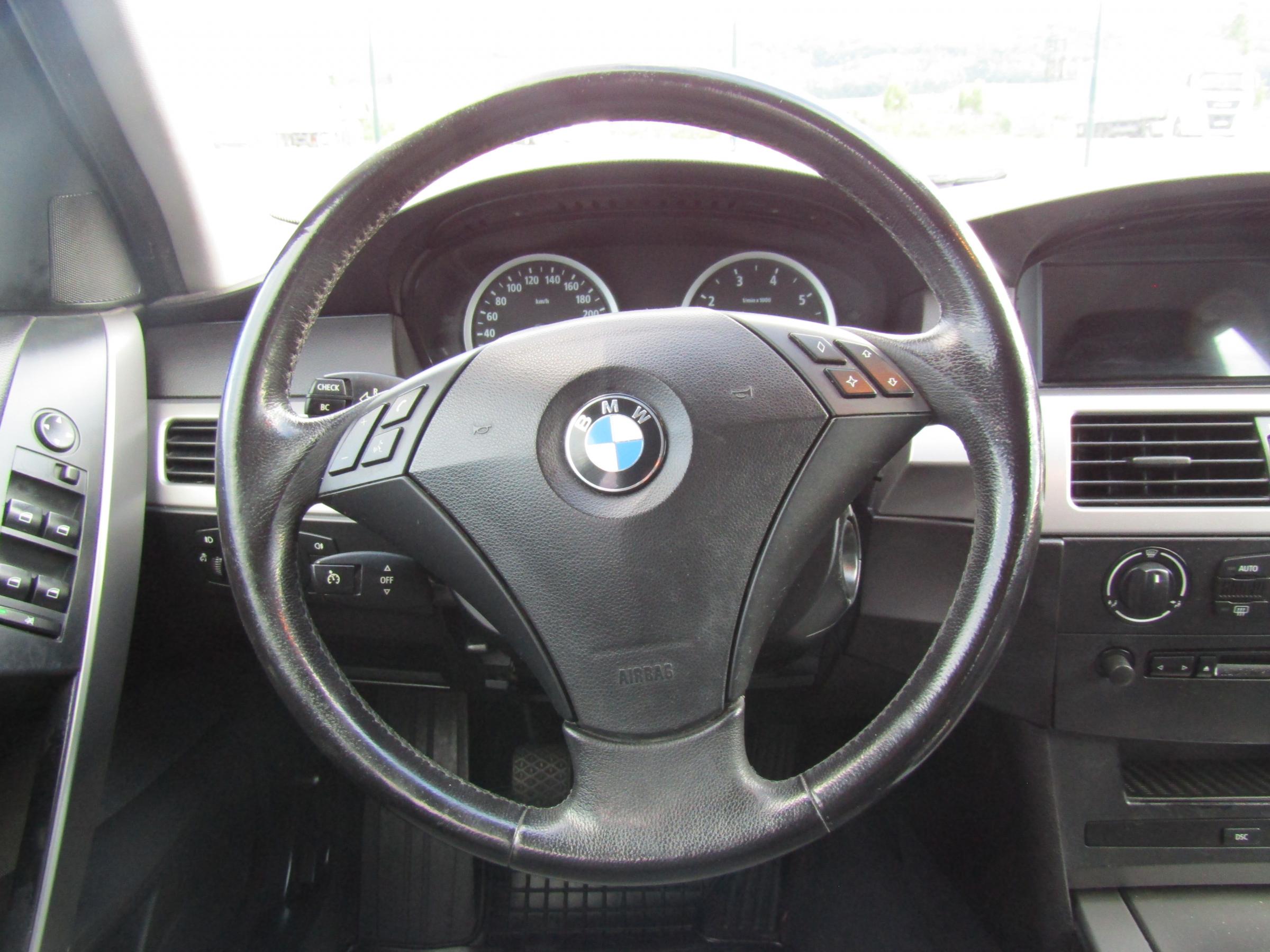 BMW Řada 5, 2004 - pohled č. 13