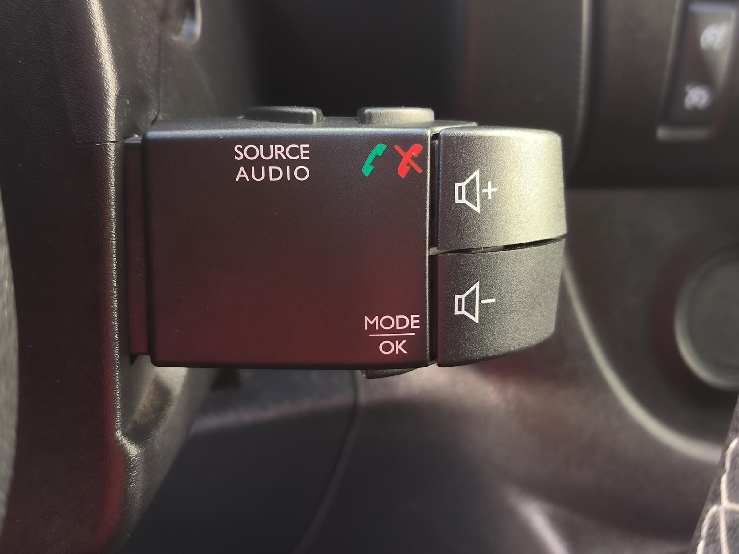 Opel Vivaro, 2016 - pohled č. 18