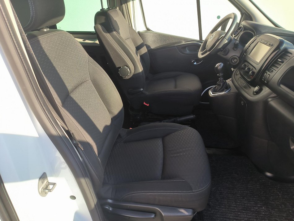 Opel Vivaro 1.6CDTi  5míst