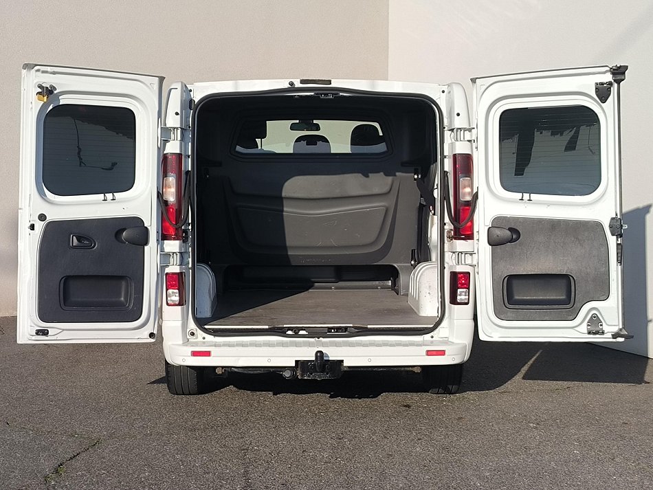 Opel Vivaro 1.6CDTi  5míst