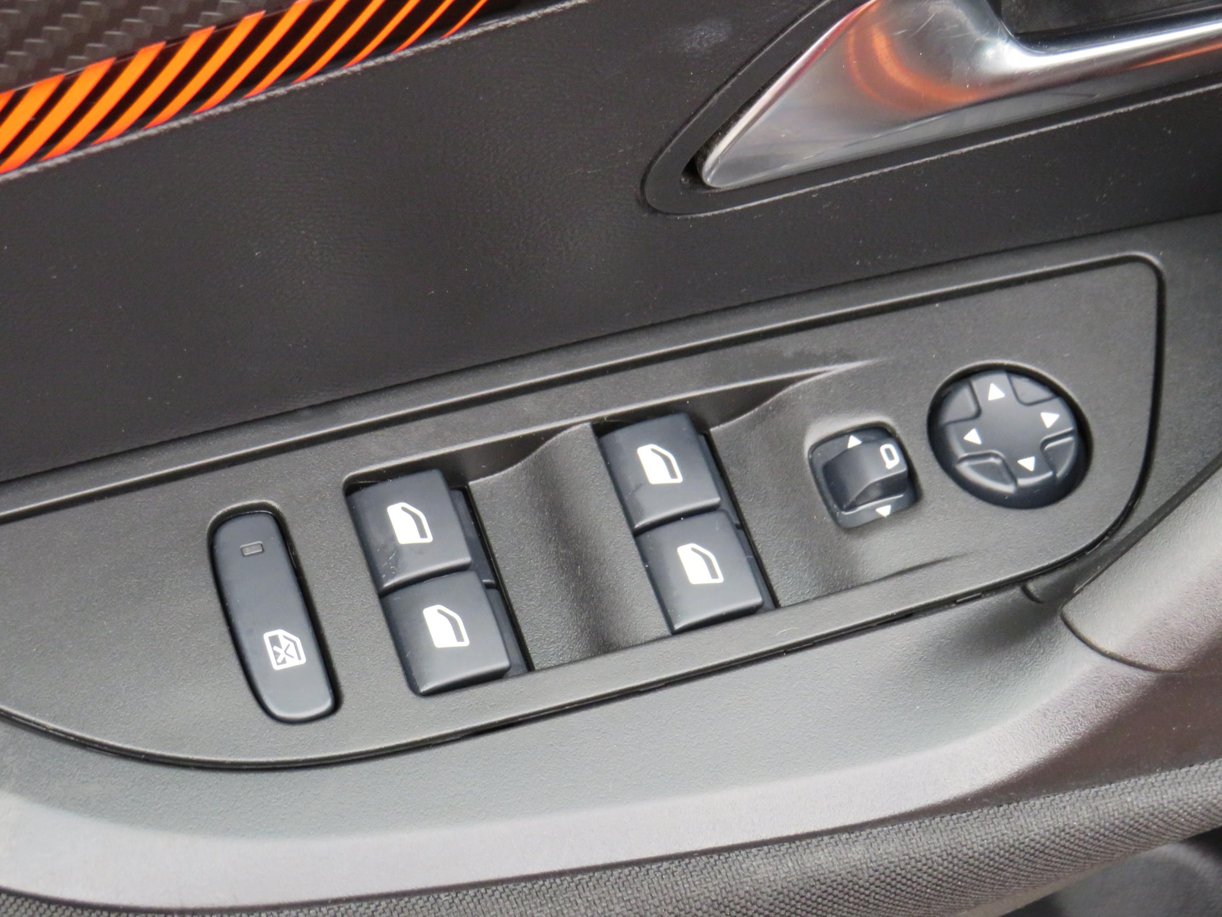 Peugeot 2008, 2020 - pohled č. 11