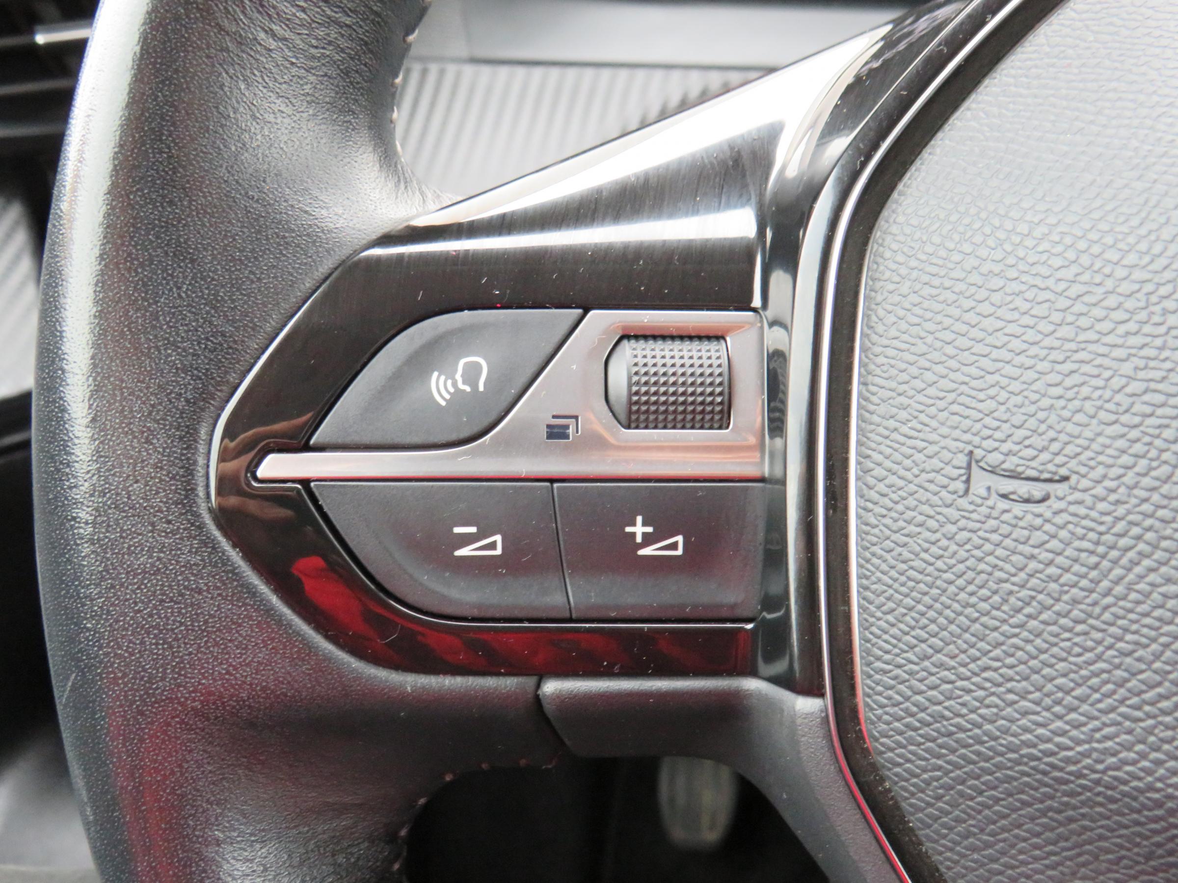 Peugeot 2008, 2020 - pohled č. 16