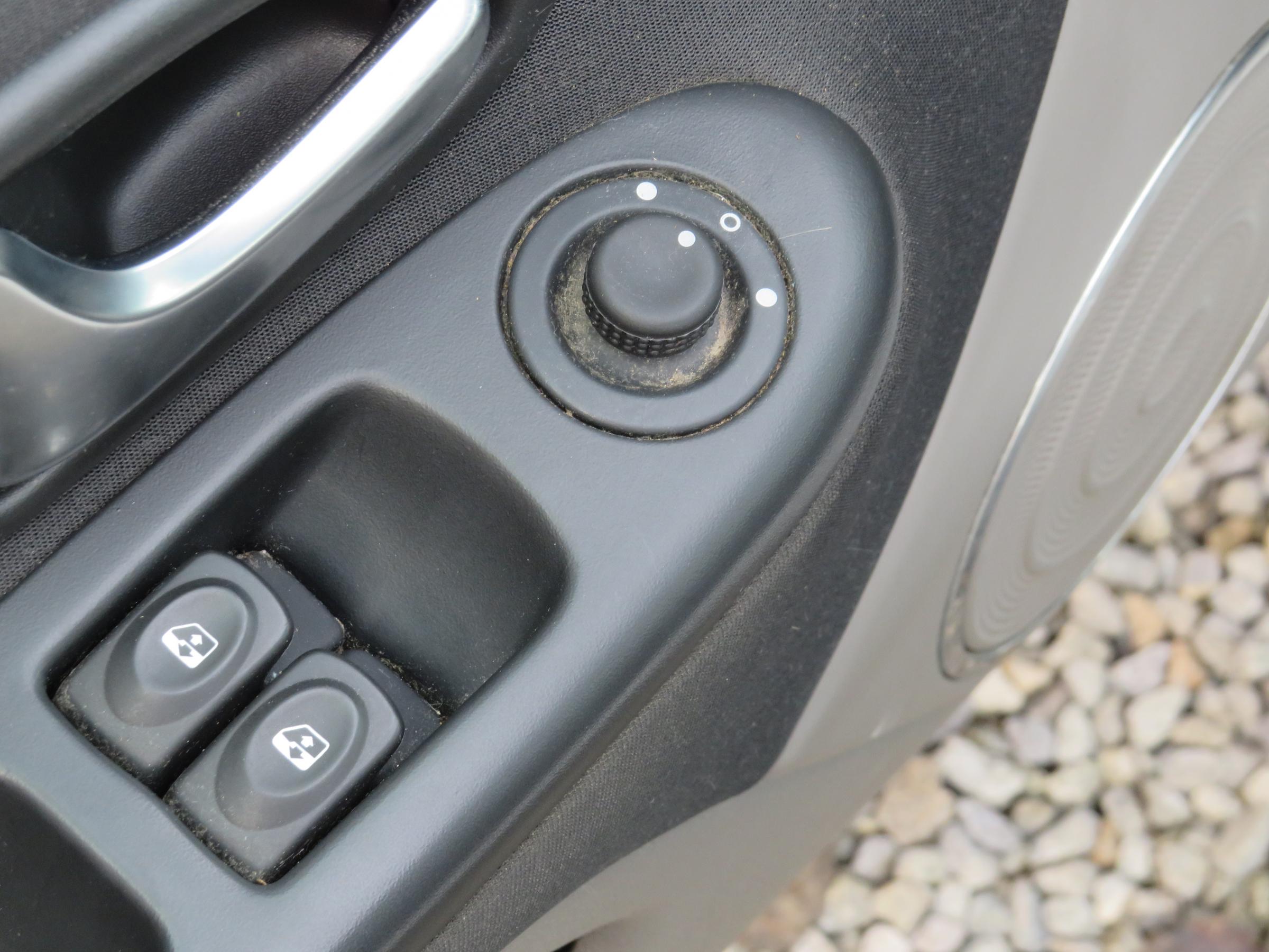 Renault Thalia, 2011 - pohled č. 12