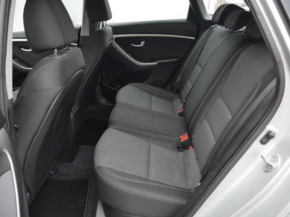 Hyundai I30 1.6 CVVT Trikolor