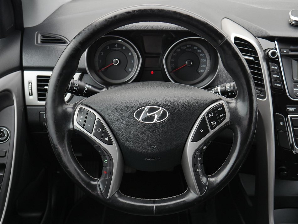 Hyundai I30 1.6 CVVT Trikolor