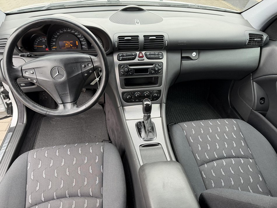 Mercedes-Benz Třída C 1.8i 