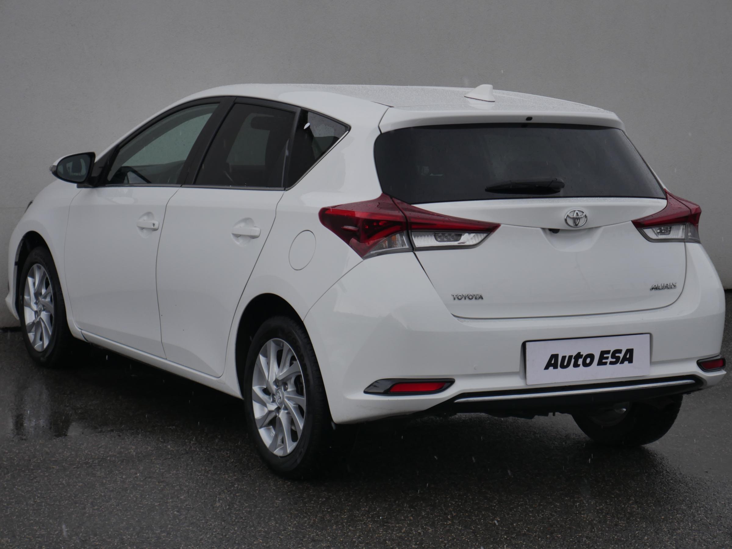 Toyota Auris, 2017 - pohled č. 6