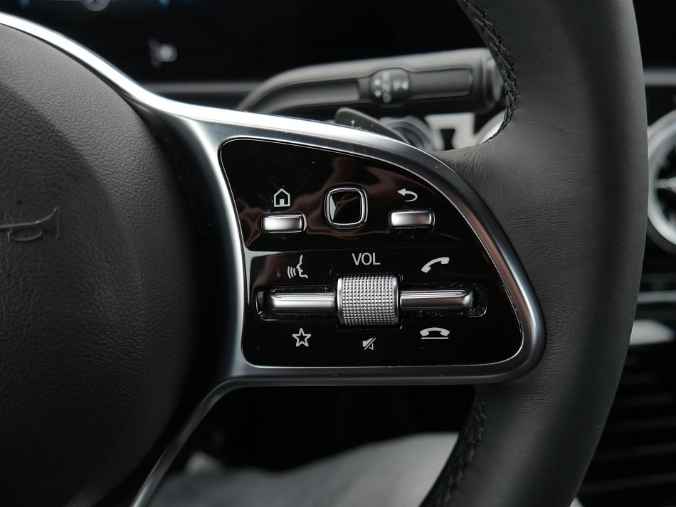 Mercedes-Benz CLA 2.0 D  200 d