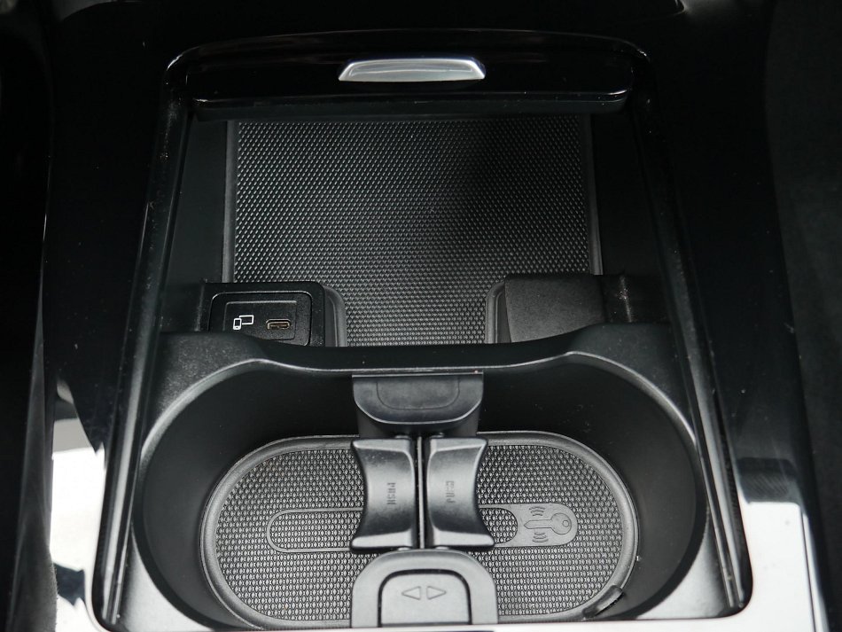 Mercedes-Benz CLA 2.0 D  200 d