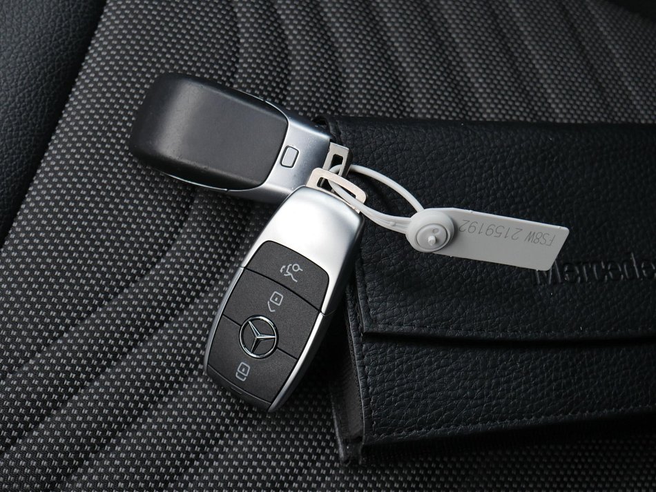 Mercedes-Benz CLA 2.0 D  200 d