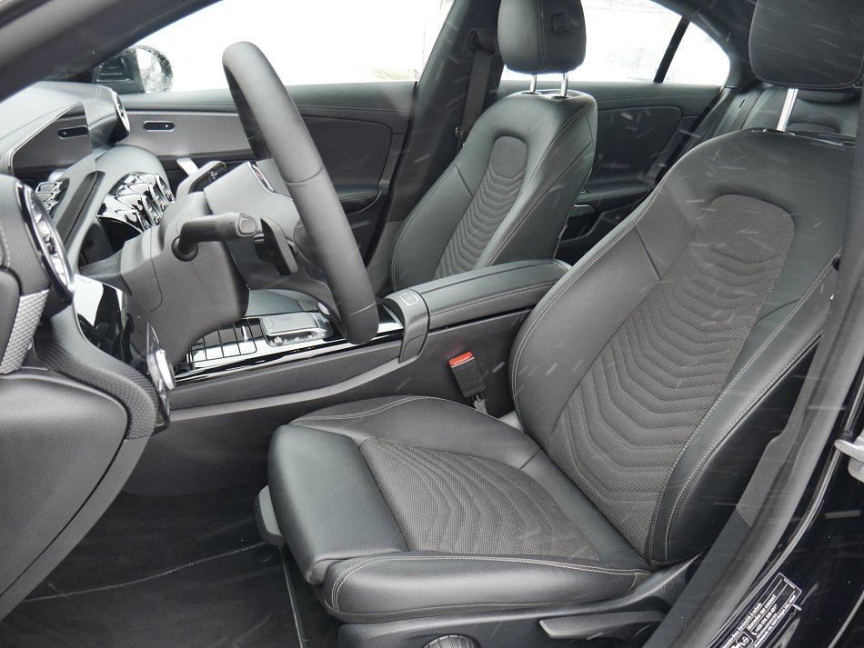 Mercedes-Benz CLA 2.0 D  200 d