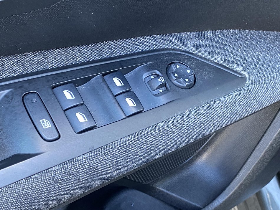 Peugeot 5008 1.5HDi Active