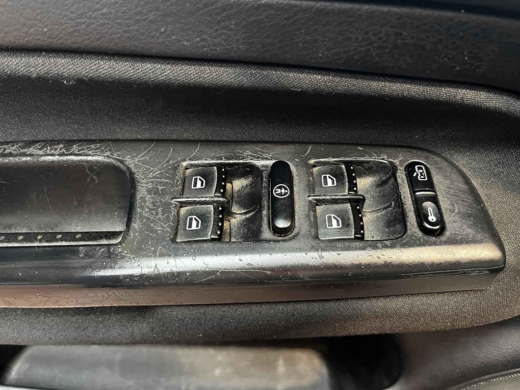 Volkswagen Golf 1.6i 