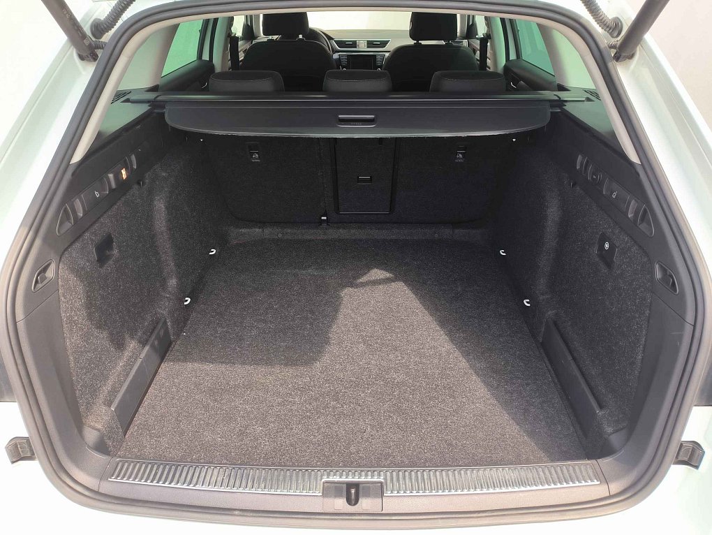 Škoda Superb III 1.8 TSi Style
