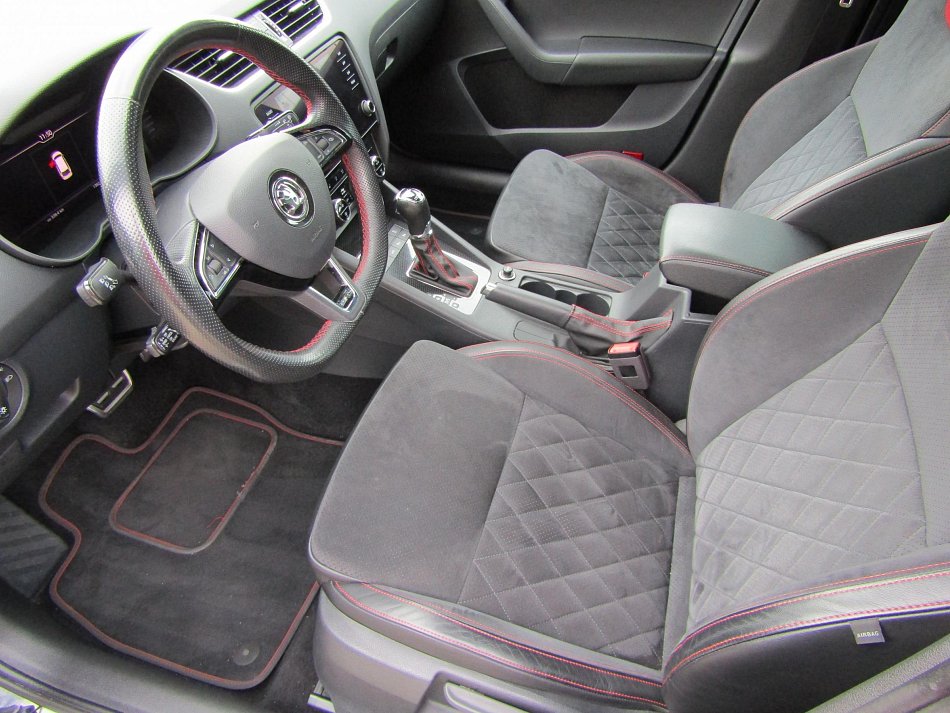 Škoda Octavia III 2.0 TDi RS 4x4