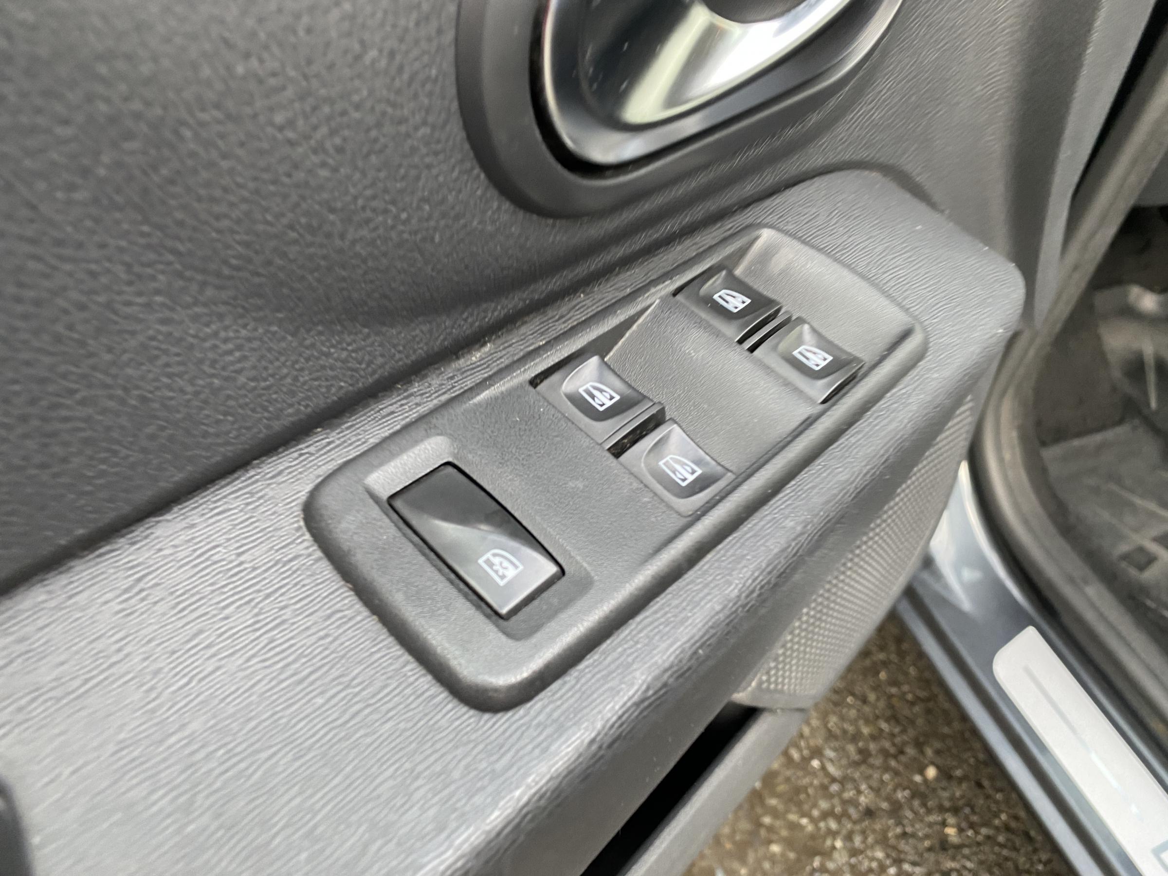 Dacia Lodgy, 2017 - pohled č. 13