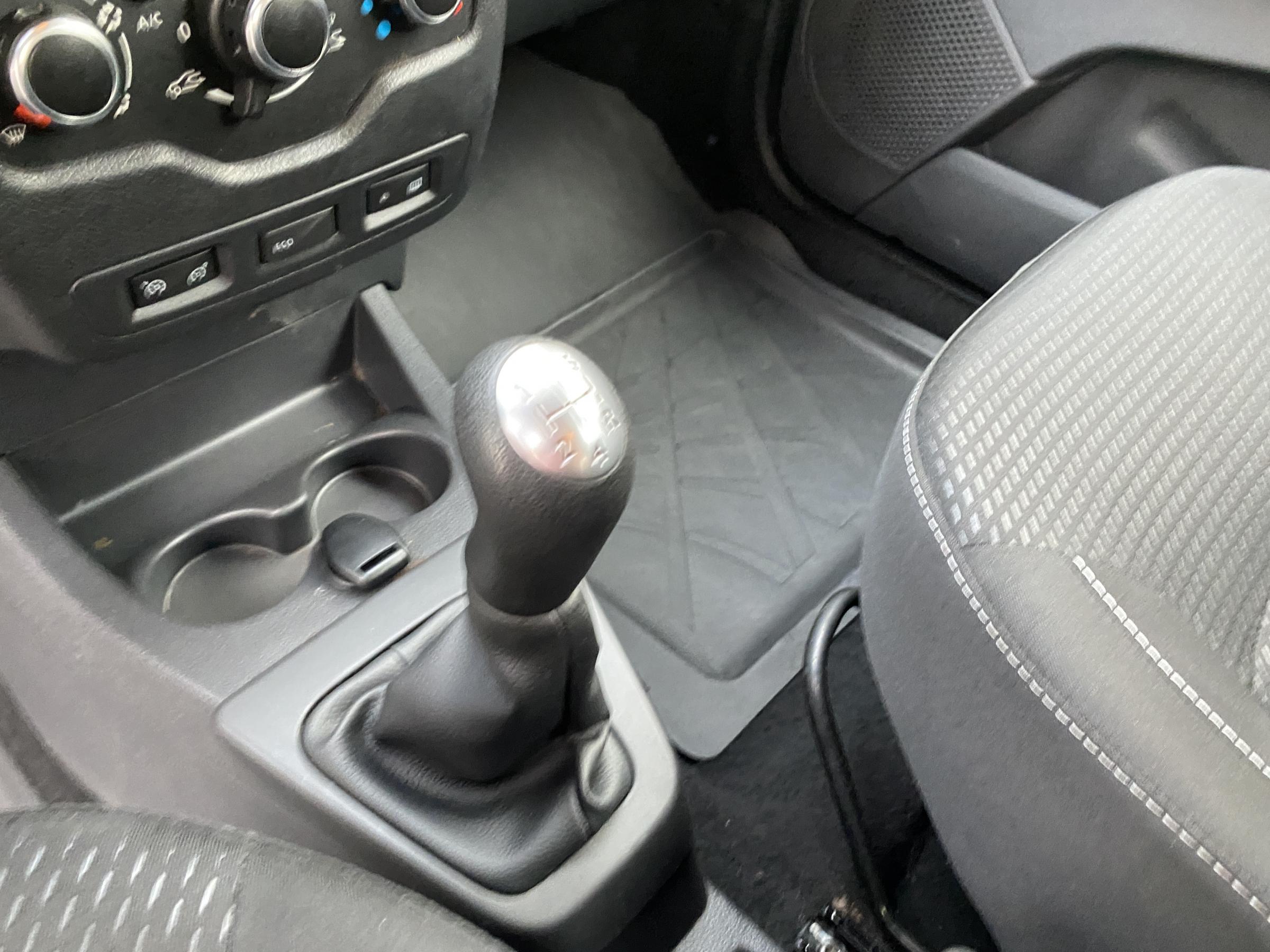 Dacia Lodgy, 2017 - pohled č. 15