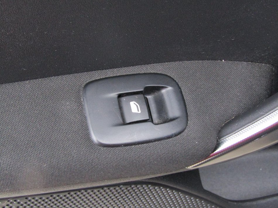 Peugeot 2008 1.2PT Allure