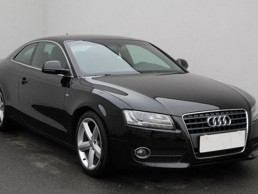 Audi A5 2.0 TDi S-line