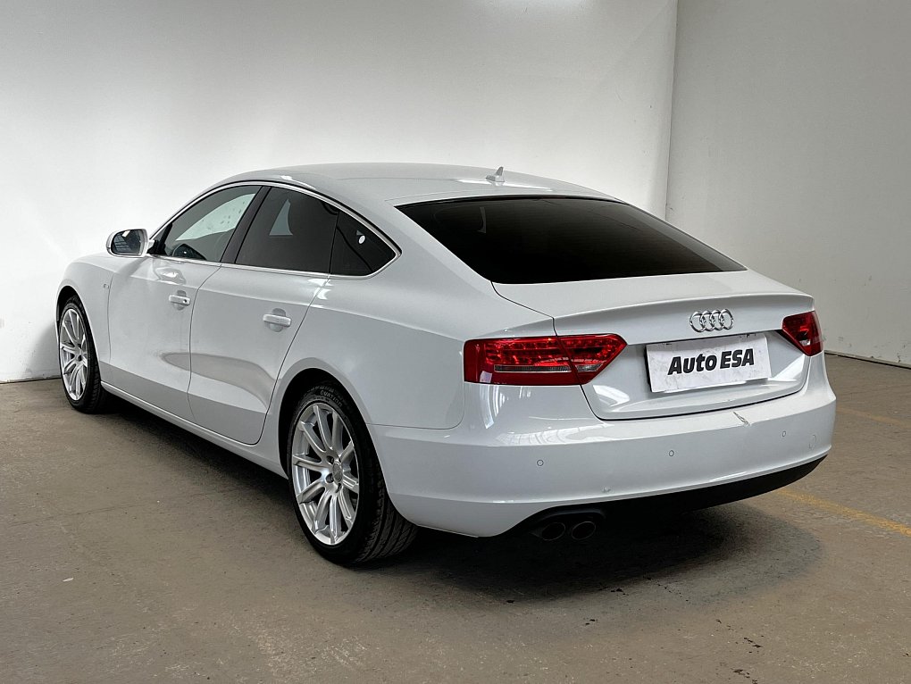 Audi A5 2.0 TDi S-line