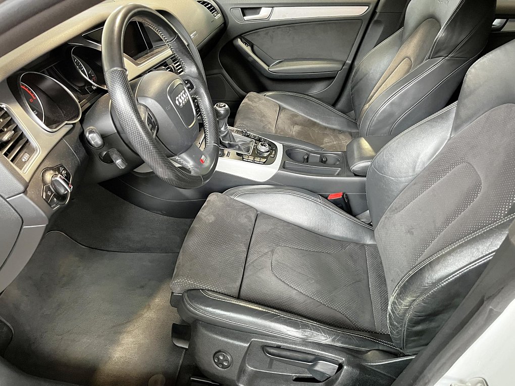 Audi A5 2.0 TDi S-line