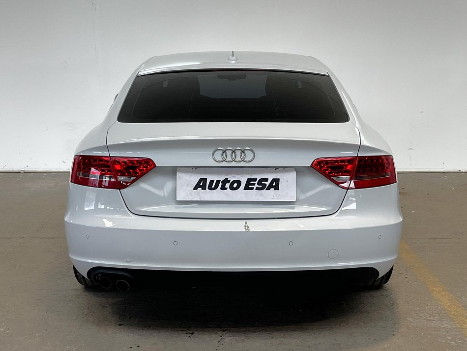 Audi A5 2.0 TDi S-line