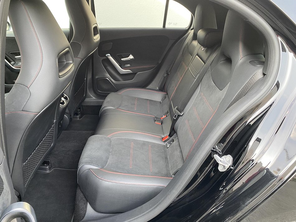 Mercedes-Benz Třída A 1.3 Ba+EL  A 250 e