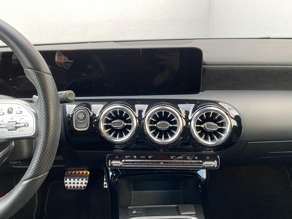 Mercedes-Benz Třída A 1.3 Ba+EL  A 250 e