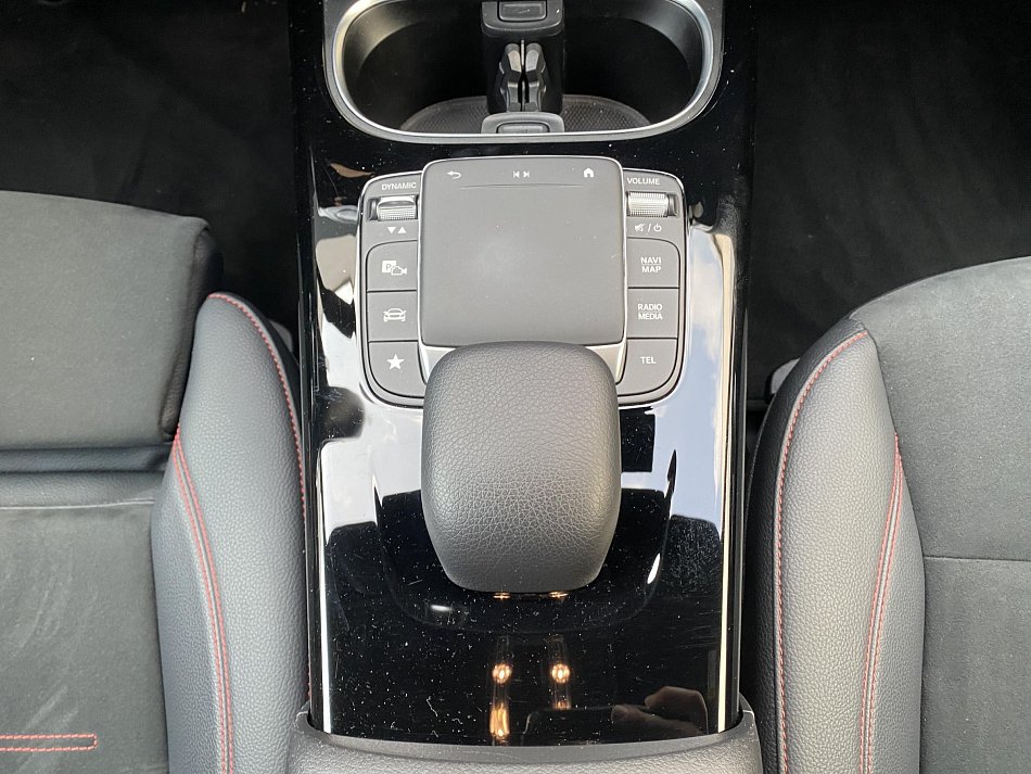 Mercedes-Benz Třída A 1.3 Ba+EL  A 250 e