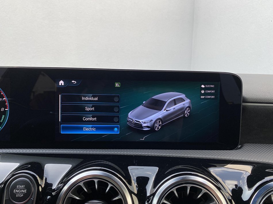 Mercedes-Benz Třída A 1.3 Ba+EL  A 250 e