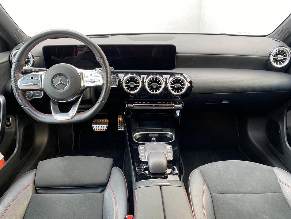 Mercedes-Benz Třída A 1.3 Ba+EL  A 250 e