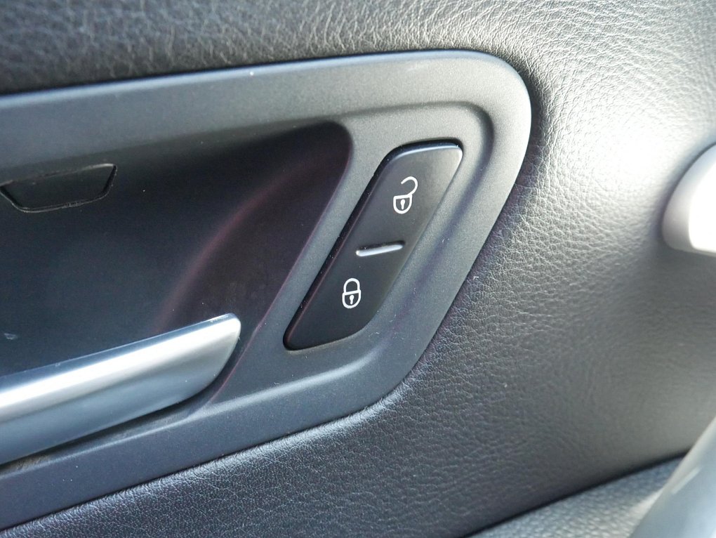 Volkswagen Scirocco 2.0 TDi 