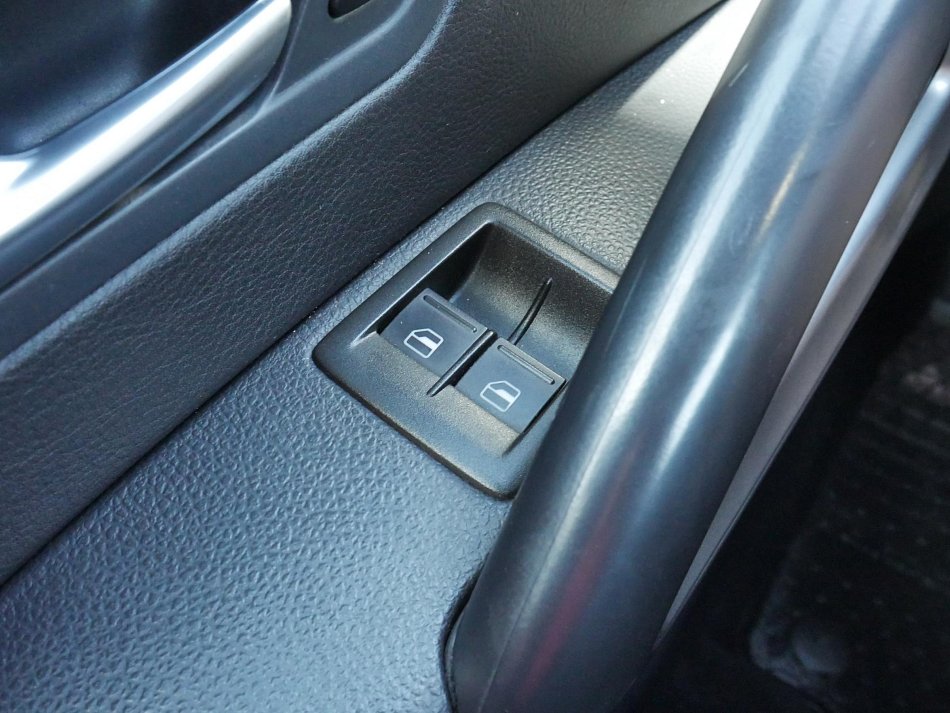 Volkswagen Scirocco 2.0 TDi 