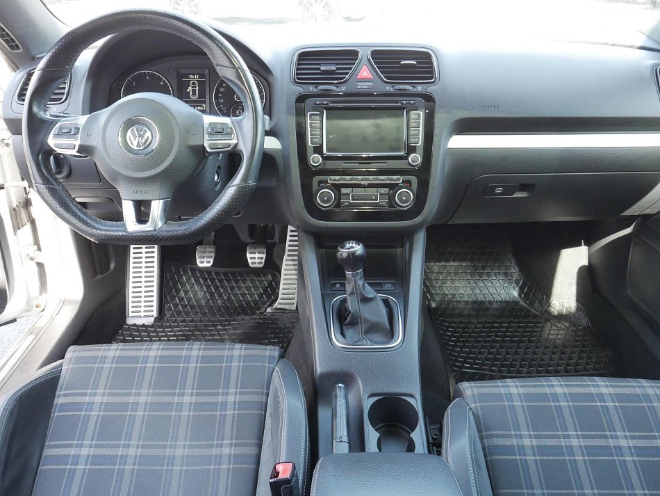 Volkswagen Scirocco 2.0 TDi 