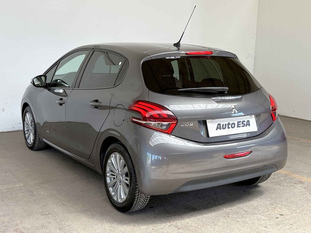 Peugeot 208 1.2 PT 