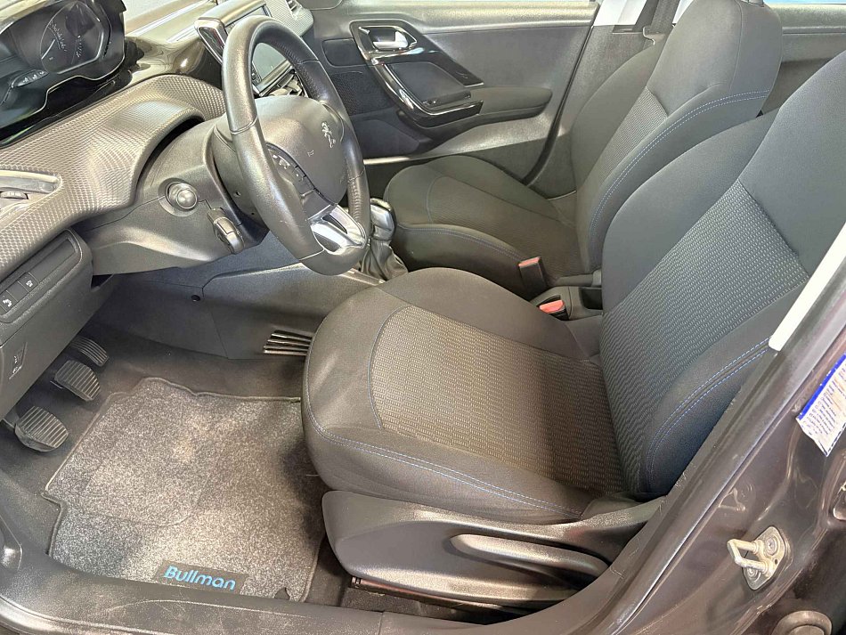 Peugeot 208 1.2 PT 