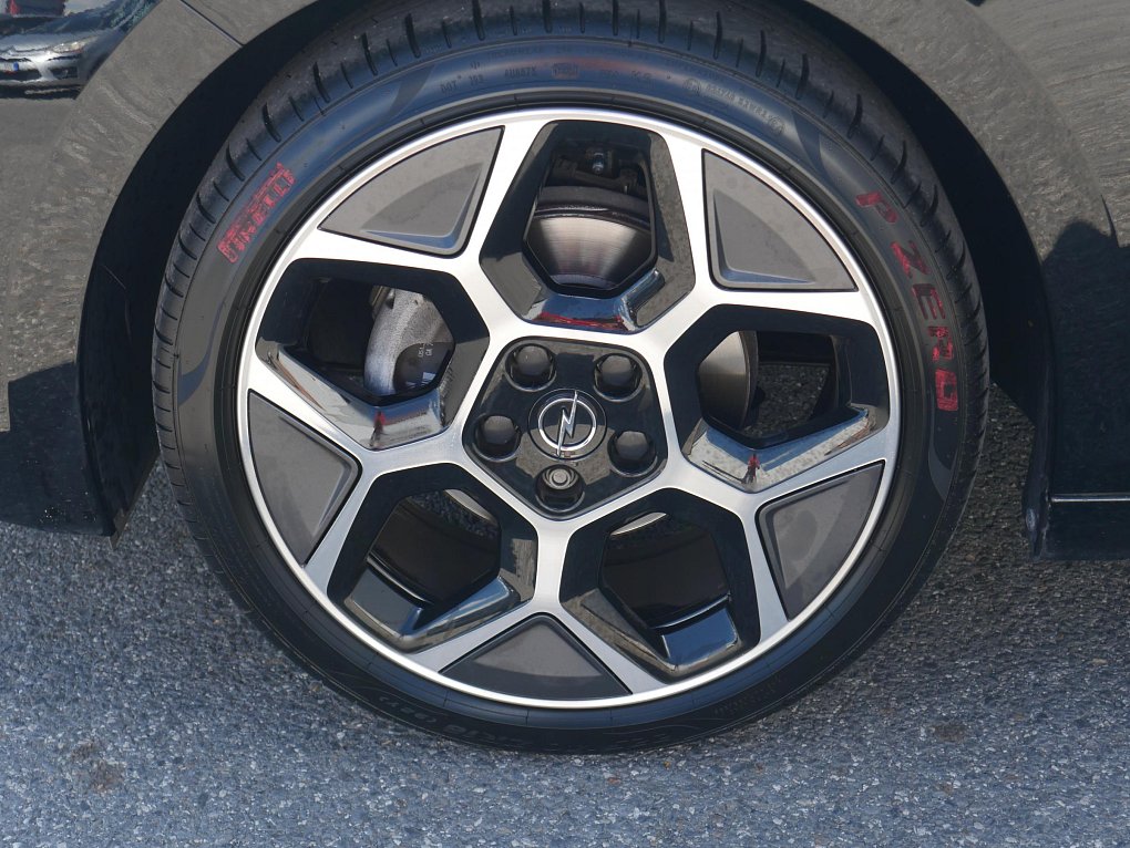 Opel Astra 1.2PT Elegance