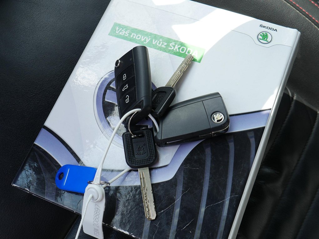 Škoda Octavia III 2.0 TSI RS